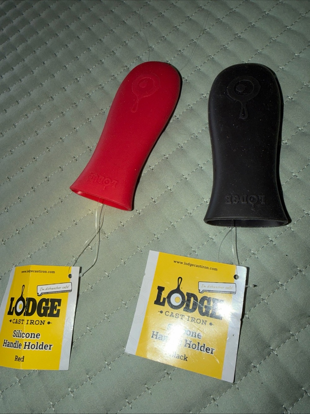 Lodge Silicone Handle Holder,  Black And Red Lot Of 2 Brand New